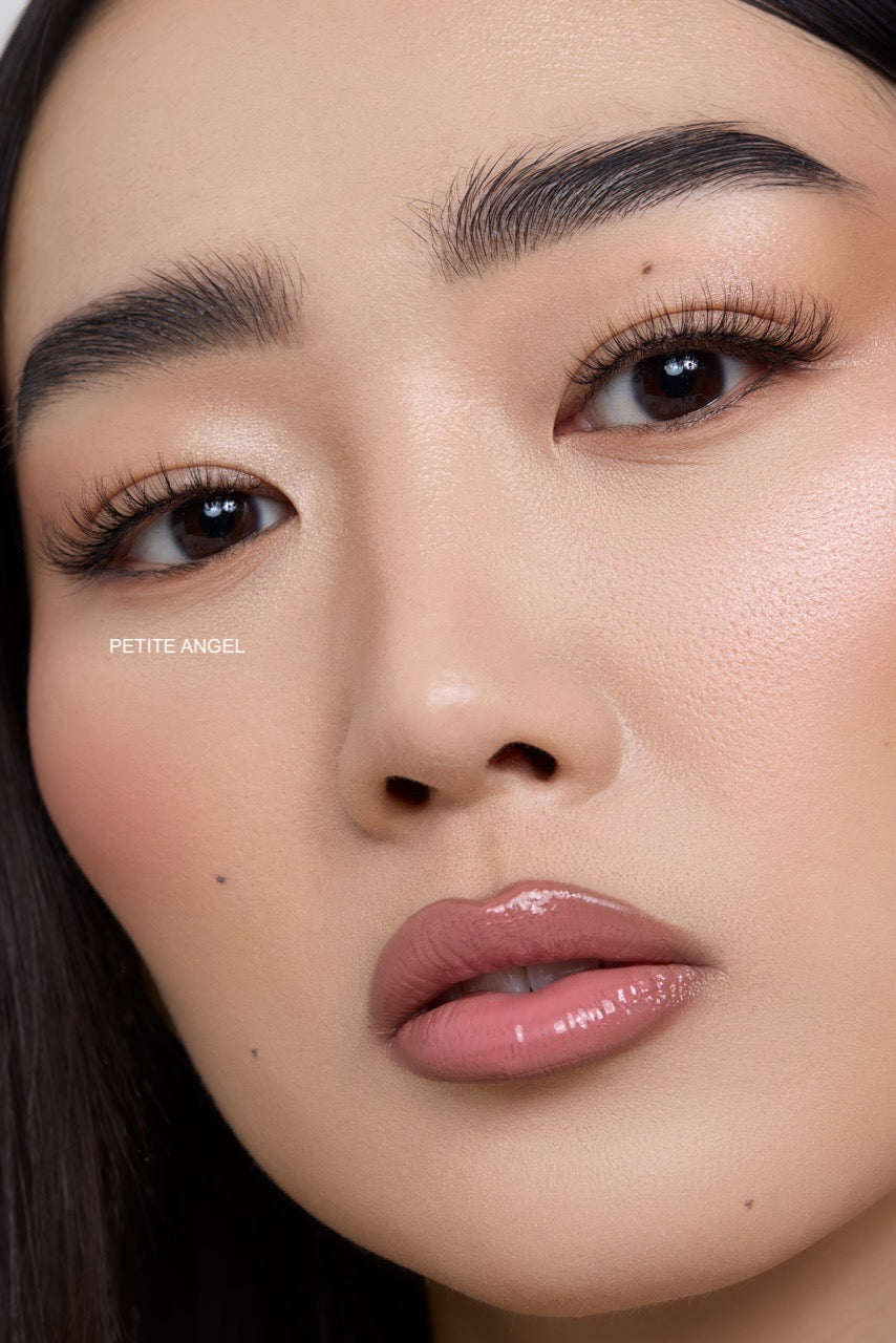 PETITE LASH WARDROBE