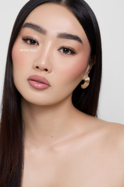 PETITE LASH WARDROBE
